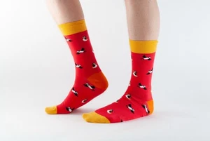 Doris And Dude Socks Size 3-7 Red With Puffins. Organic Cotton / Bamboo (1792) - Picture 1 of 2