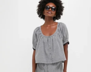 SCHWARZES GINGHAM-TOP MIT TUCKERNUCK GRÖSSE SMALL - Bild 1 von 6