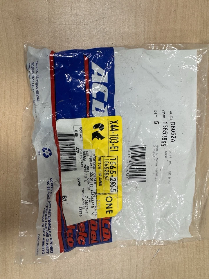 (CANTIDAD 1) OEM NUEVO GENUINO GM PUERTA JAMBA INTERRUPTOR 15652865 JIMMY S10 BRAVADA SONOMA Foto 1 de 3