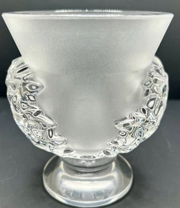 Collectible Lalique Vase Satin Crystal St. Cloud With Acanthus Leaves Perfect - Picture 1 of 6