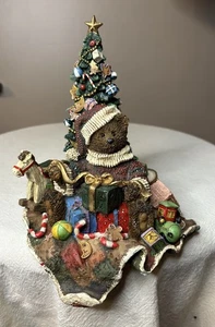Open Box NEW Grandeur Noel Christmas Collectible Bear Stocking Holder - Picture 1 of 7