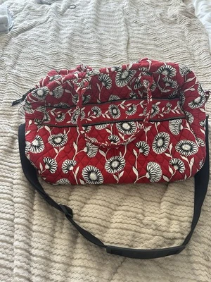 Bolsa de viagem Vera Bradley grande viajante vermelha/branca/preta Deco margarida - Imagem 1 de 4