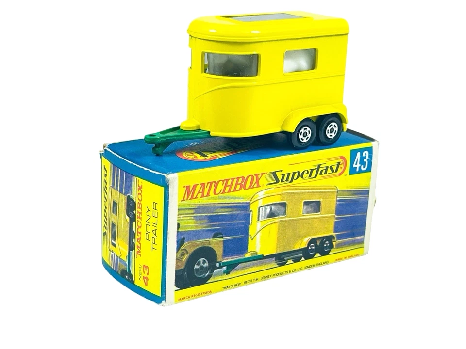 Matchbox Lesney Superfast MB43 Yellow Pony Trailer w/G Style Box - Image 1 of 4