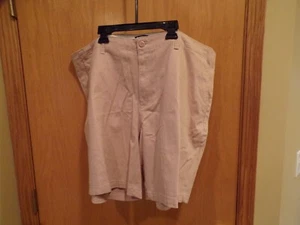 Flat Front Herren Shorts ~ über dem Knie ~ verschiedene Farben & Herrengrößen ~ NEU mit Etikett - Bild 1 von 8