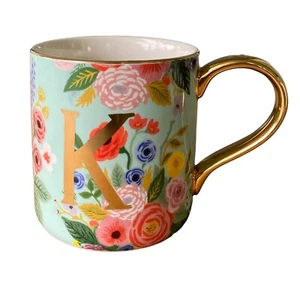 Taza de café floral Anthropologie K inicial oro ramo inicial bonita cerámica - Imagen 1 de 6