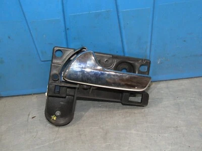 Dodge Journey 2009-2020 OEM lado del conductor interior manija de puerta 14 15 16 17 18 19 Foto 1 de 3