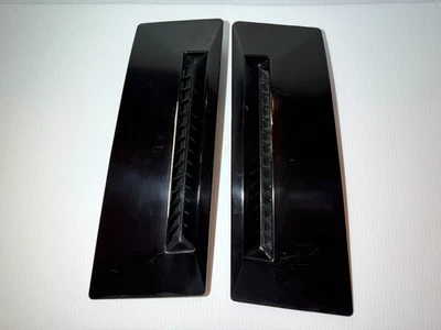 MITSUBISHI STARION CHRYSLER CONQUEST 1983-1989 OEM VENTILACIONES LATERALES NEGRAS Foto 1 de 4