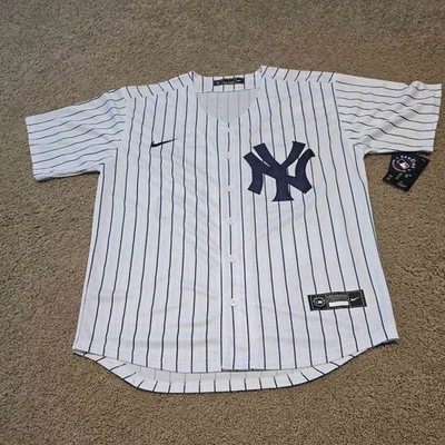 sNWT #99 Aaron Judge Pinstripe No Name Yankees Jersey Mens Medium - Image 1 of 2