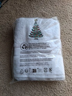 Toalla de mano de algodón bordada Lands End Holiday Tree invierno Navidad Foto 1 de 3