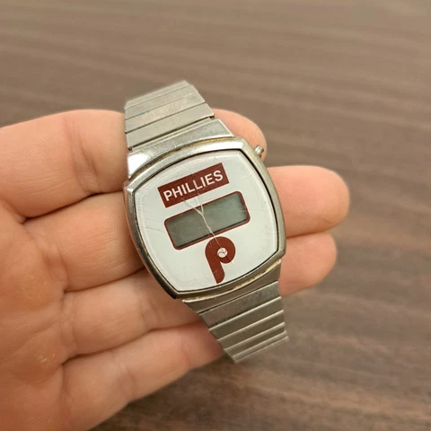 Vtg Philadelphia Phillies Stainless Steel Wrist Watch Silver Tone Parts/Repair Cover