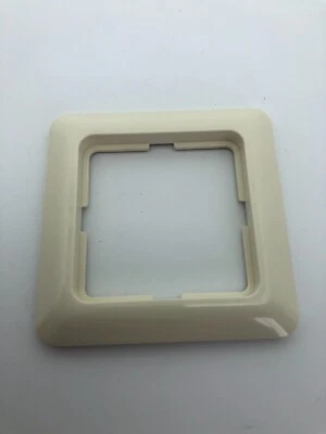 Berker Modul 2 101102  1-fach Rahmen Cremeweiß f Schalter Steckdose Weiß NEU - Bild 1 von 2