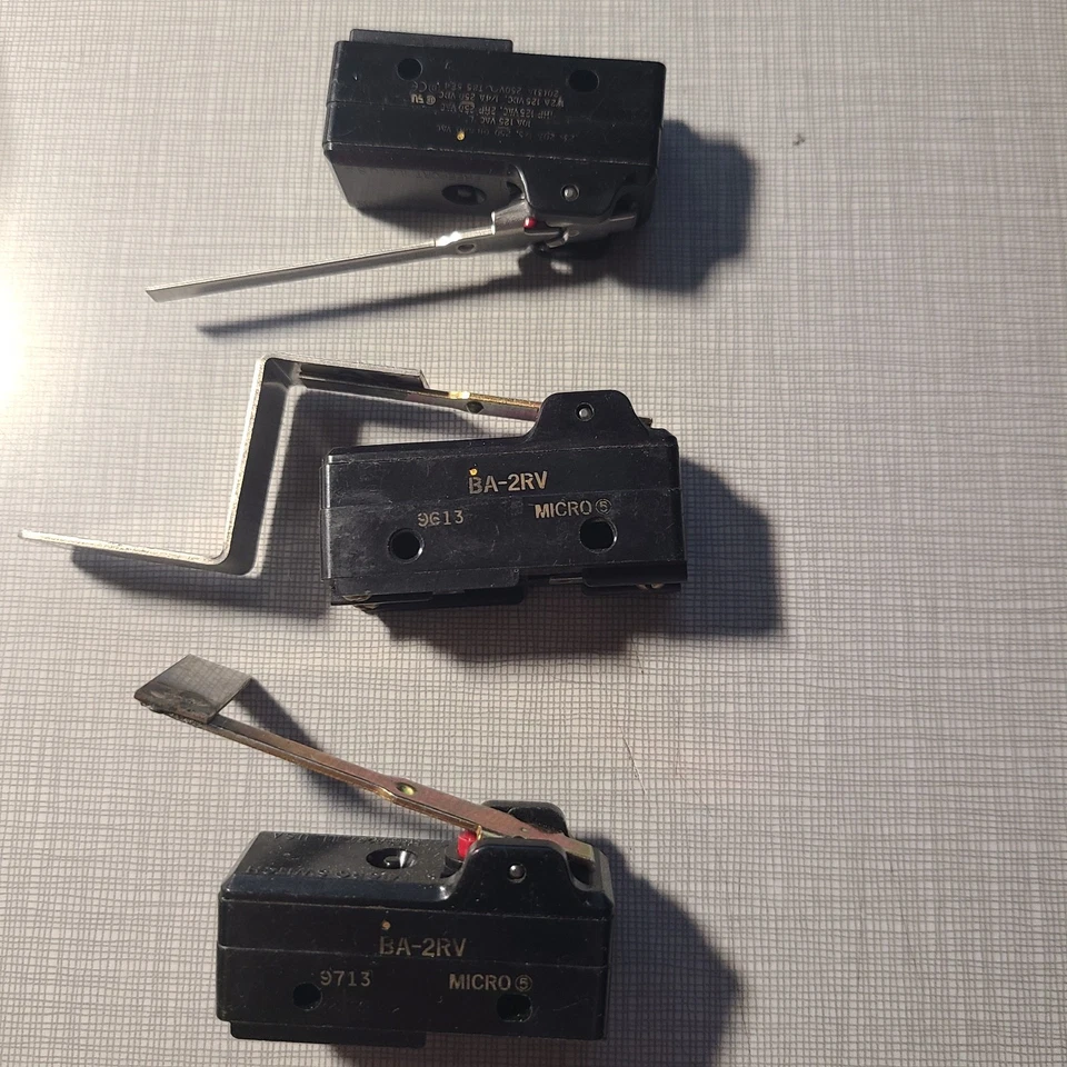 BA-2RV Basic Snap Action Switches - Lot of 19 - Various lever arms - Image 1 of 4