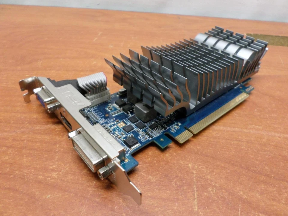 ASUS GeForce GT 610 (GT610-SL-1GD3-L) 1GB DDR3 SDRAM PCI Express Graphic Card - Image 1 of 4