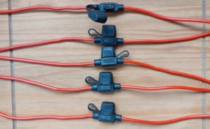 5x MINI BLADE FUSE HOLDER WIRED KIT CAR VW CAMPER CARAVAN MOTORHOME RV SOLAR ICE - Picture 1 of 3