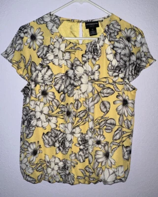 Liz Claiborne Career Blouse Top Yellow Floral Scoop Neck Short Sleeve Size PS - Image 1 of 4