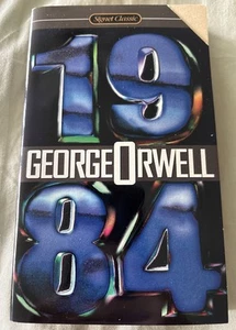 Vintage 1984 by George Orwell Signet Classic Paperback Book - Imagen 1 de 5