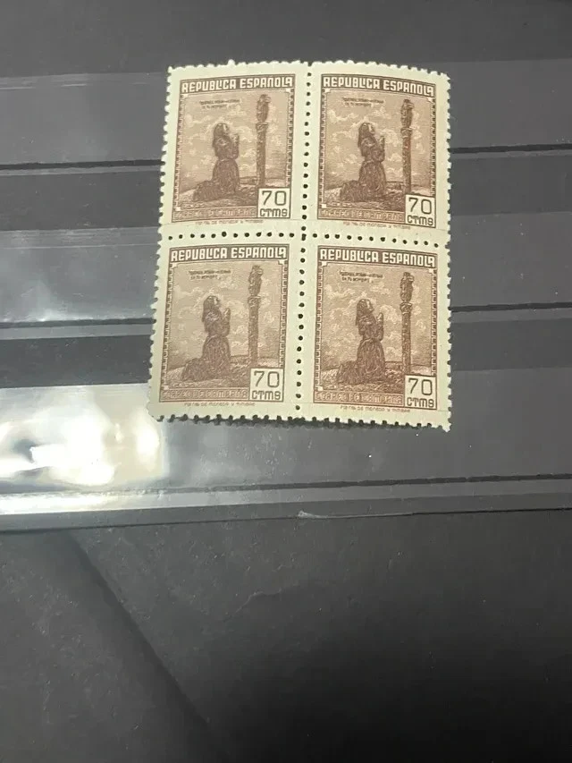 II REPUBLICA DE ESPAÑA 1937,EDIFIL NE 52**,MNH,S/F,DE LUJO,BLOQUE DE 4,+145€ - Imagen 1 de 2