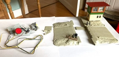 Faller AMS 4733 Beschrankter Bahnübergang Ersatzteile (defekt) - Bild 1 von 4