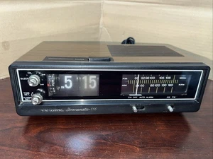 realistic chronomatic-116 Clock Radio - Picture 1 of 5