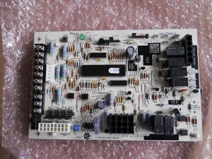 Furnace Control Board York 1170-83-1222 - Picture 1 of 4