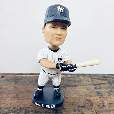BABE RUTH BOBBLEHEAD NEW YORK YANKEES 2002 FIRST EVER  STADIUM GIVEAWAY *READ* Cover