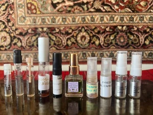 Perfume Sample Lot V - Includes Chanel CoCo - Picture 1 of 3