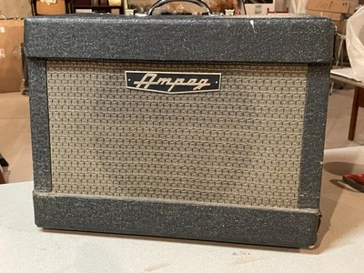 vintage 1961 early Ampeg Jet guitar combo amplifier serviced - Image 1 of 4