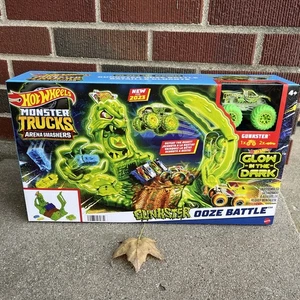 NEU 2023 Hot Wheels Monster Trucks Gunkster Ooze Battle Glow in the Dark Spielset - Bild 1 von 5