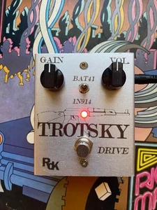RDK TROTSKY DRIVE (SILVER) BOOST/OVERDRIVE/DISTORTION GUITAR PEDAL - Picture 1 of 3