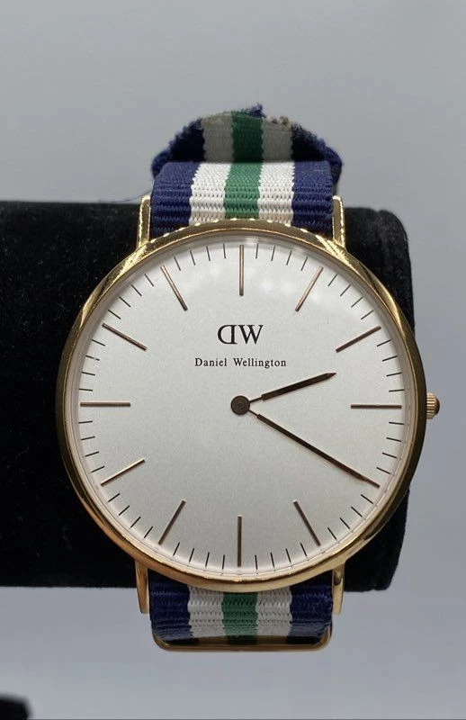 Daniel Wellington 41mm WR30m Men's Quartz Wristwatch 40g - Image 1 of 4