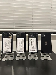 iPhone 12 64 GB Unlocked Lot Of 4 - Photo 1 sur 5