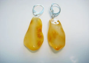 Amarillo Genuino Hermoso Pendiente Ámbar Báltico Natural 4.4 gr. !!! - Imagen 1 de 3