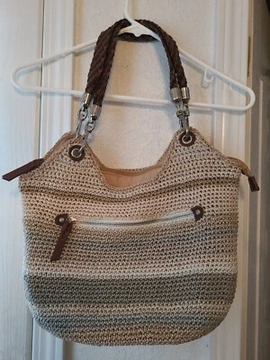 Bolso de hombro hobo con correa de cuero de ganchillo a rayas The Sak.  Foto 1 de 4