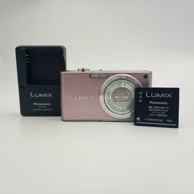 [Como Nueva] Cámara digital compacta Panasonic LUMIX FX33 Cosmo azul usada Foto 1 de 4