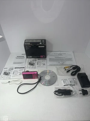 Digital Camera PINK Sanyo VPC-X1250 12.1 MP 3X Optical Zoom -Box & Software - Image 1 of 4