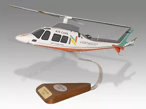 Helicóptero de madera pequeño 1/32 AgustaWestland AW109 North Memorial Air Care Desk - Imagen 1 de 12