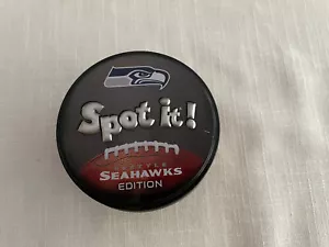 SPOT IT! Juego Seattle Seahawks EDICIÓN Por Azul Naranja NFL Juego de Cartas Usado en Excelente Condición - Imagen 1 de 2