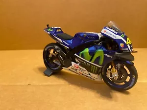 Valentino Rossi Yamaha YZR-M1 #46 Bike test MotoGP 2016 1:18 Minichamps - Picture 1 of 8