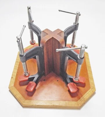 Plantilla octogonal para carpintería hecha en casa con abrazaderas Bessey de 4 - 4" Foto 1 de 4