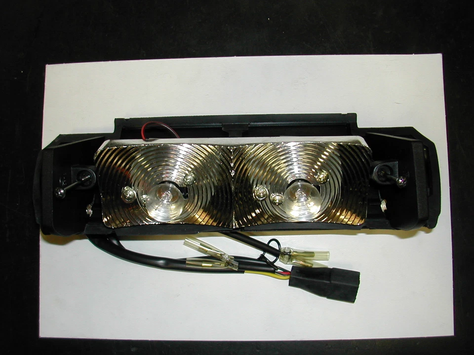 FANALINO POSTERIORE DUCATI SUPERBIKE 907ie 1991-92 SENZA LENTE ROSSA 037032503 - Image 1 of 1