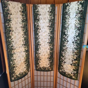 Holiday Design Holly Berry Floral Table Runner 13x72" Reversible To Solid Cream - Picture 1 of 8