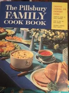 The Pillsbury FAMILY Cookbook, Pillsbury Publications, 1970 HC GOOD Clean READ - Picture 1 of 4