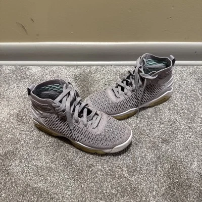 Nike Air Jordan Flyknit Elevation 23 Tenis Gris Verde AO1538 301 Talla 5.5Y Foto 1 de 4