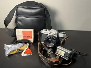 Yashica FX-2 Vintage Camera 1966 Bundle In Case TESTED/SHUTTERS 50mm - Picture 1 of 8