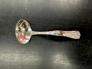 Cucharón de sopa Tiffany & Co. Sterling Pat 1884 M - Imagen 1 de 16