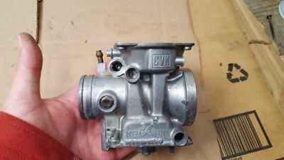1986 1987 Kawasaki ZX1000 NINJA 1000R outer left carburetor body # 1 — 第 1/4 张图片