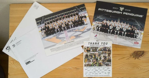 Lot of Pittsburgh Penguins Season Ticket Holder Photos 2007-2008 & 2018-2019 hk Cover