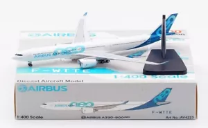 AIRBUS A330-941 AIRBUS INDUSTRIE REG: F-WTTE W/STAND - AVIATION 400 AV4223 1/400 - Picture 1 of 1