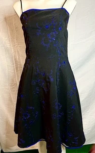 Formal A-Line Dress With Tulle Petticoat By Steppin’ Out Size Med - Picture 1 of 21
