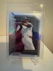 2021 Panini Prizm #EM4 Oscar Colas Emergent Silver Prizm - Foto 1 di 2